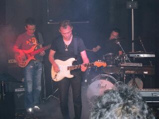 20110529AJOBE01.jpg