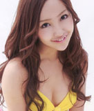 AKB48板野友美エロアングルでパンツの中がモロ見え