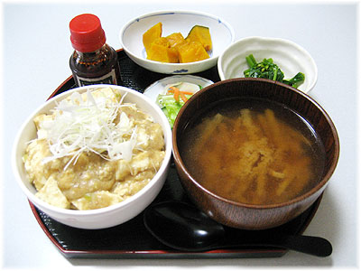 豆腐のピリ辛ゴマ味噌丼