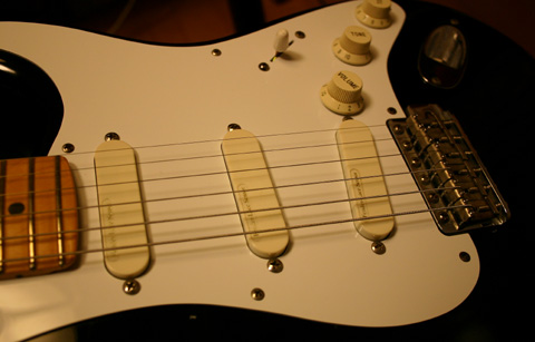 Fender USA Eric Clapton Stratcaster LaceSenser Blackレビュー