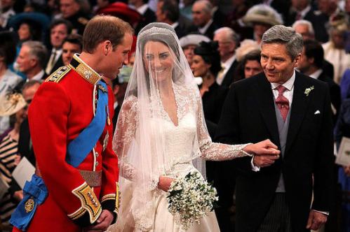 271025-britain-royal-wedding-05.jpg
