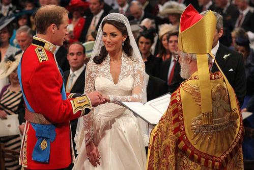 271025-britain-royal-wedding-07.jpg