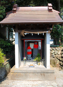 神田山神社へ