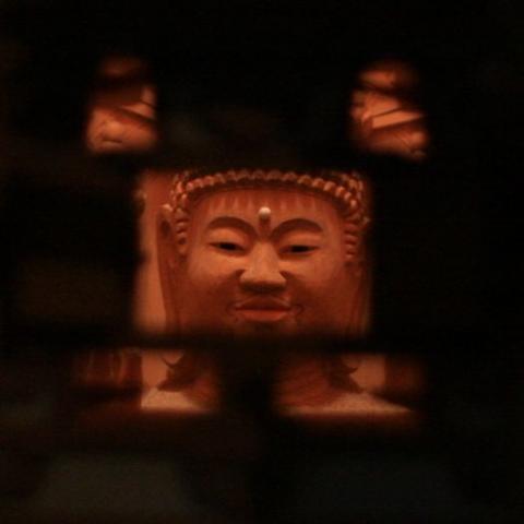 奈良の大仏の裏のミニチュア4782