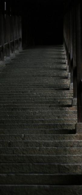 東大寺二月堂の階段