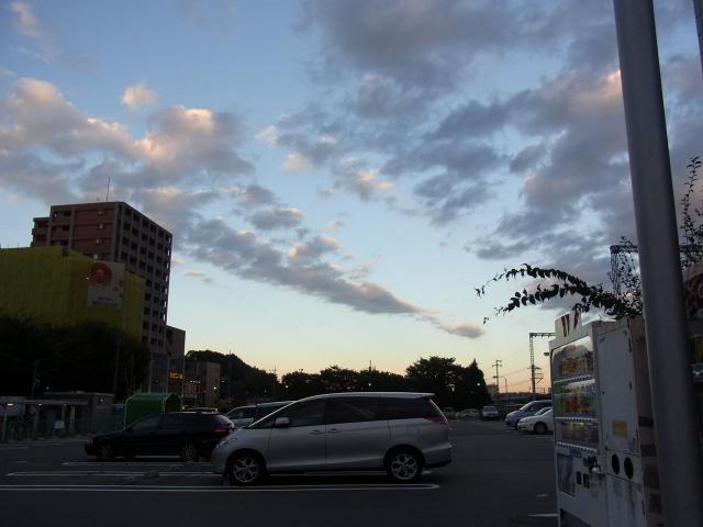 鶴川駅の空