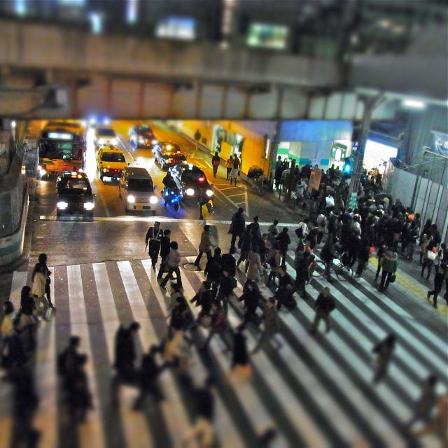 夜の大阪駅前@minitualize1