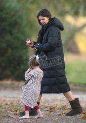 Katie Holmes wearing Outback Lo