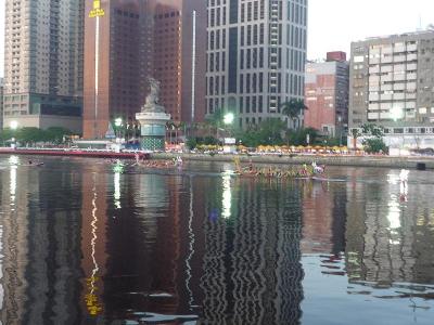 高雄愛河@昼