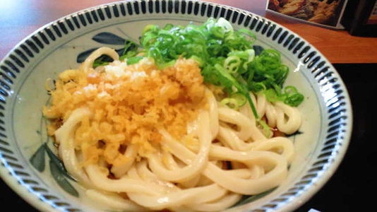 釜揚げ讃岐うどん「香の川製麺」ぶっかけうどん大盛り