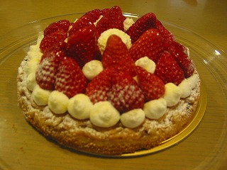 0512斉藤さん差入のケーキ